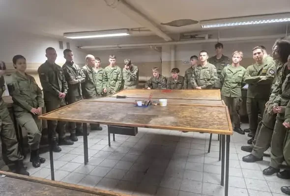 Uczniowie z Kamiennej Góry rozpoczęli obóz szkoleniowy w Świętoszowie