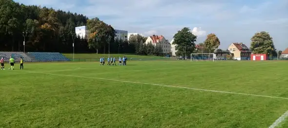 Juniorzy młodsi Olimpii Kamienna Góra liderem po wygranej 3:0 z Victorią Świebodzice