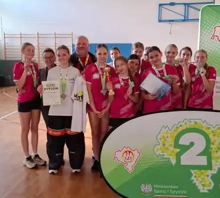 Lubawka z wicemistrzostwem Dolnego Śląska w unihokeju dziewcząt
